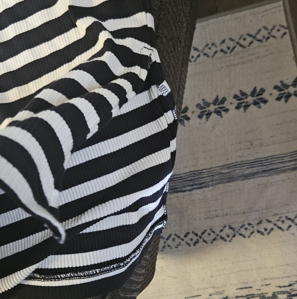 H&M Black and White Striped Midi Dress Lg - Picture 4 of 4